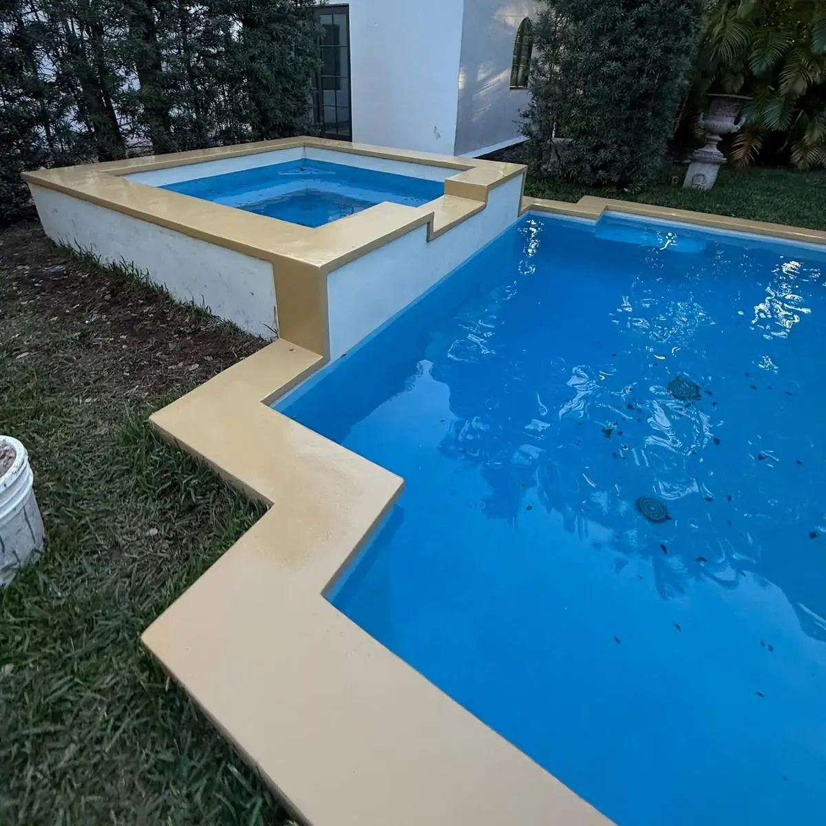 Pool-Transformation-with-TERRAZZO-GraniTech-Plaster-after-1.webp